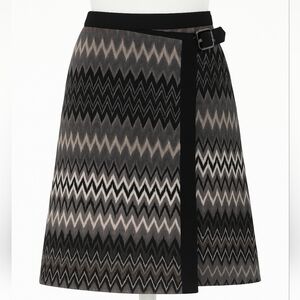 Donna Degnan Sz 8 Midi Gray A-Line Buckle Front Wrap Chevron Zig Zag Office Wear